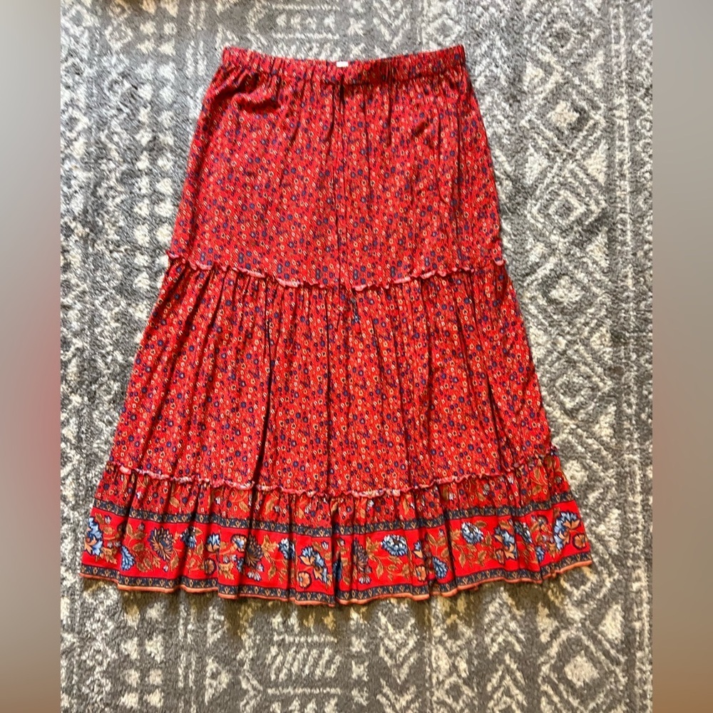 Floral Red maxi Skirt size XL no brand tag (E117)